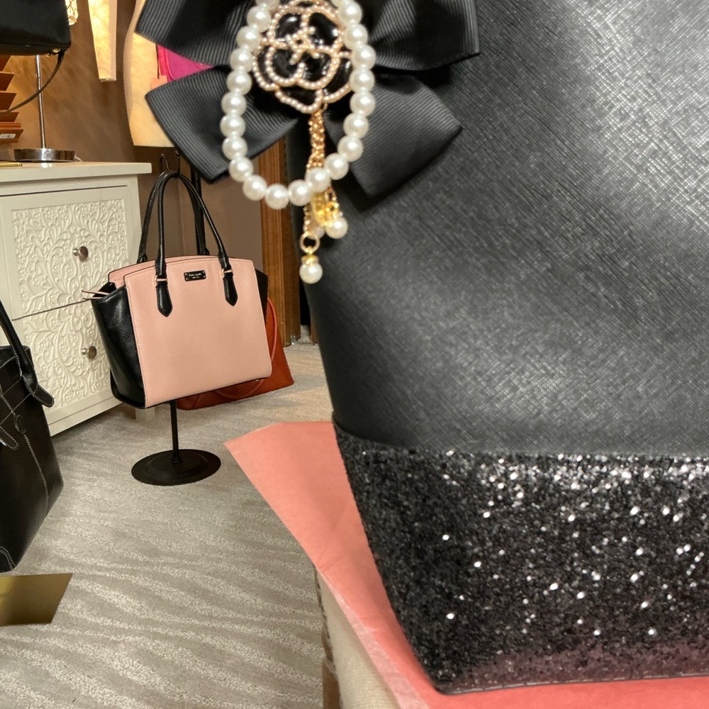 KATE SPADE “Molly Glitter Large Tote” - Picture 9 of 16